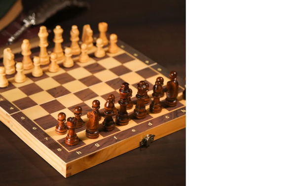 Magnetic Folding Chess Board - Image 5